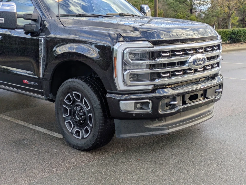 2024 Ford Super Duty 5th Gen - Image 10 of 12