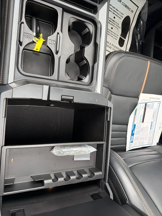 2024 Ford Super Duty 5th Gen - Image 18 of 30