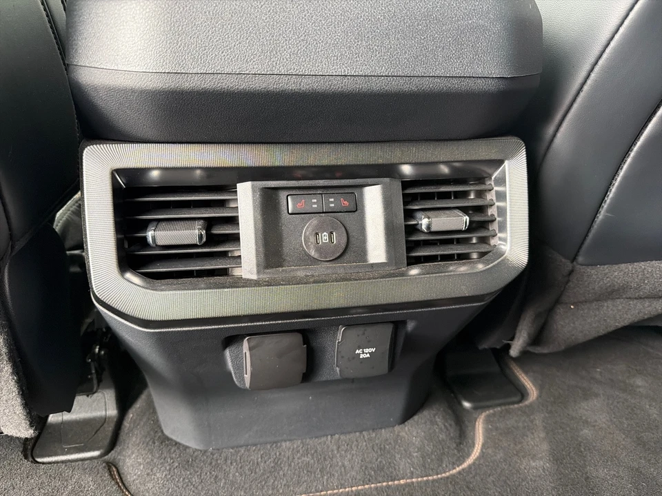 2024 Ford Super Duty 5th Gen - Image 28 of 30