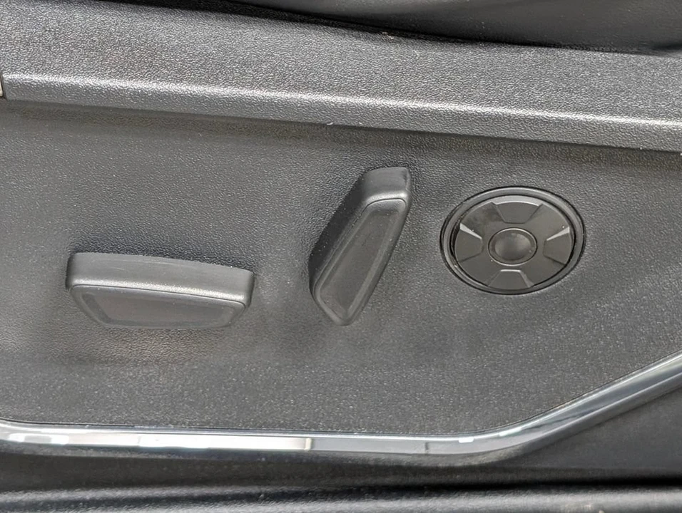 2024 Ford Super Duty 5th Gen - Image 18 of 31
