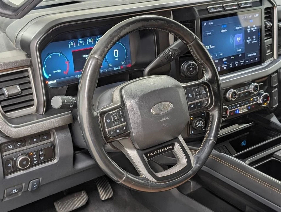 2024 Ford Super Duty 5th Gen - Image 14 of 31