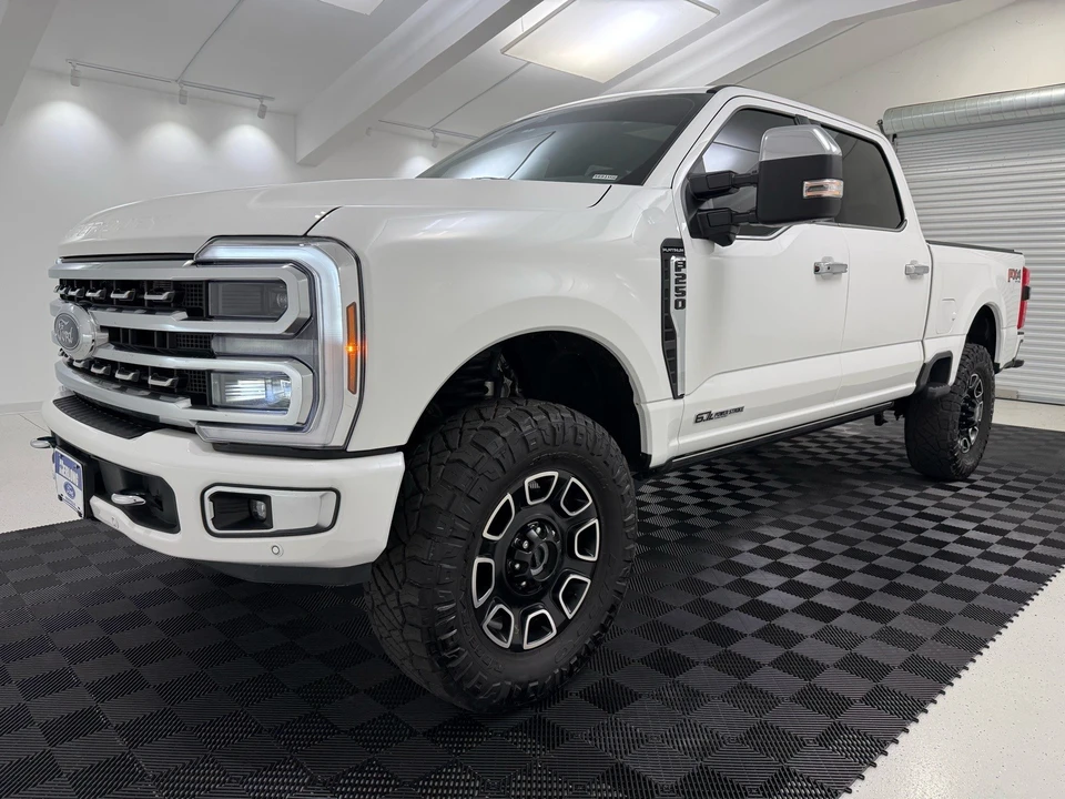 2024 Ford Super Duty 5th Gen - Image 3 of 12