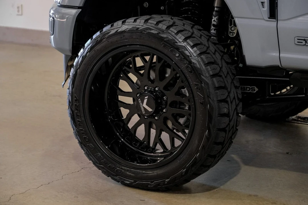 2024 Ford Super Duty 5th Gen - Image 7 of 12