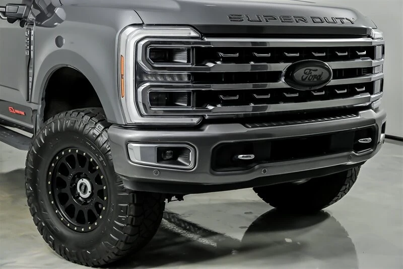 2024 Ford Super Duty 5th Gen - Image 2 of 31