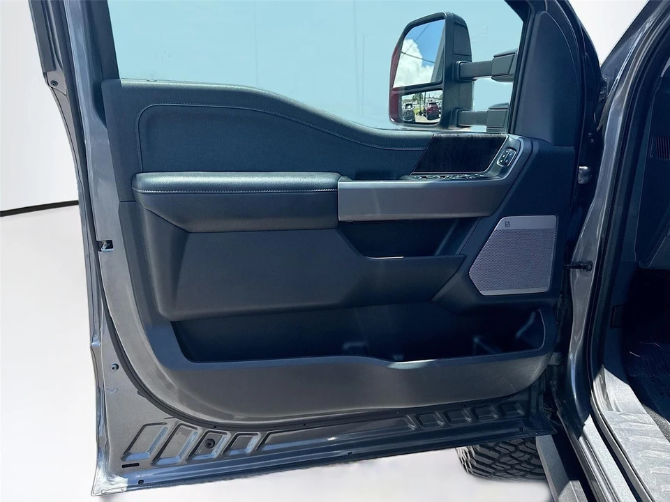2024 Ford Super Duty 5th Gen - Image 9 of 16
