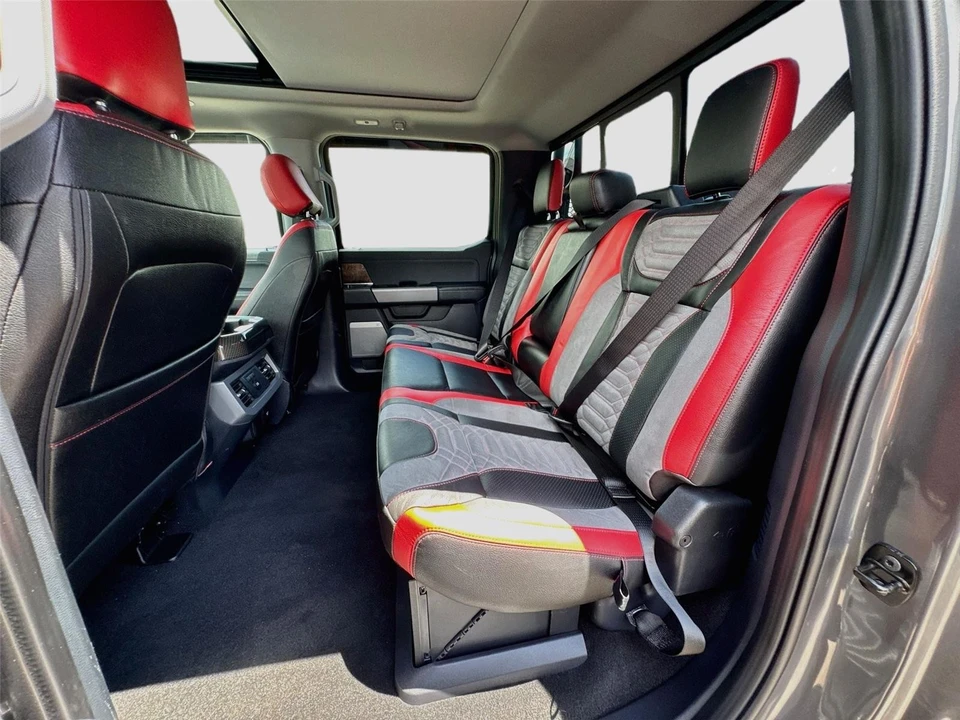 2024 Ford Super Duty 5th Gen - Image 20 of 31