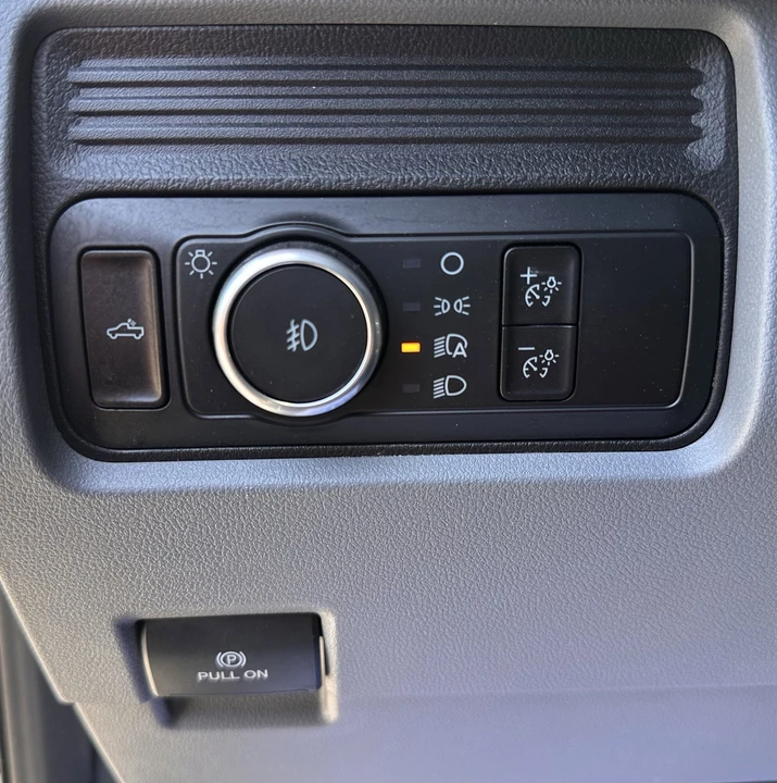 2024 Ford Super Duty 5th Gen - Image 19 of 31