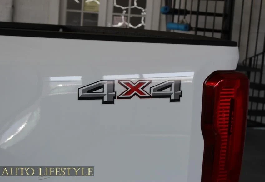 2024 Ford Super Duty 5th Gen - Image 19 of 21