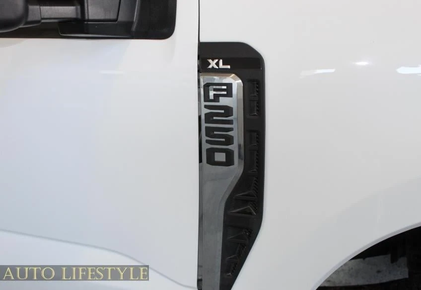 2024 Ford Super Duty 5th Gen - Image 13 of 21
