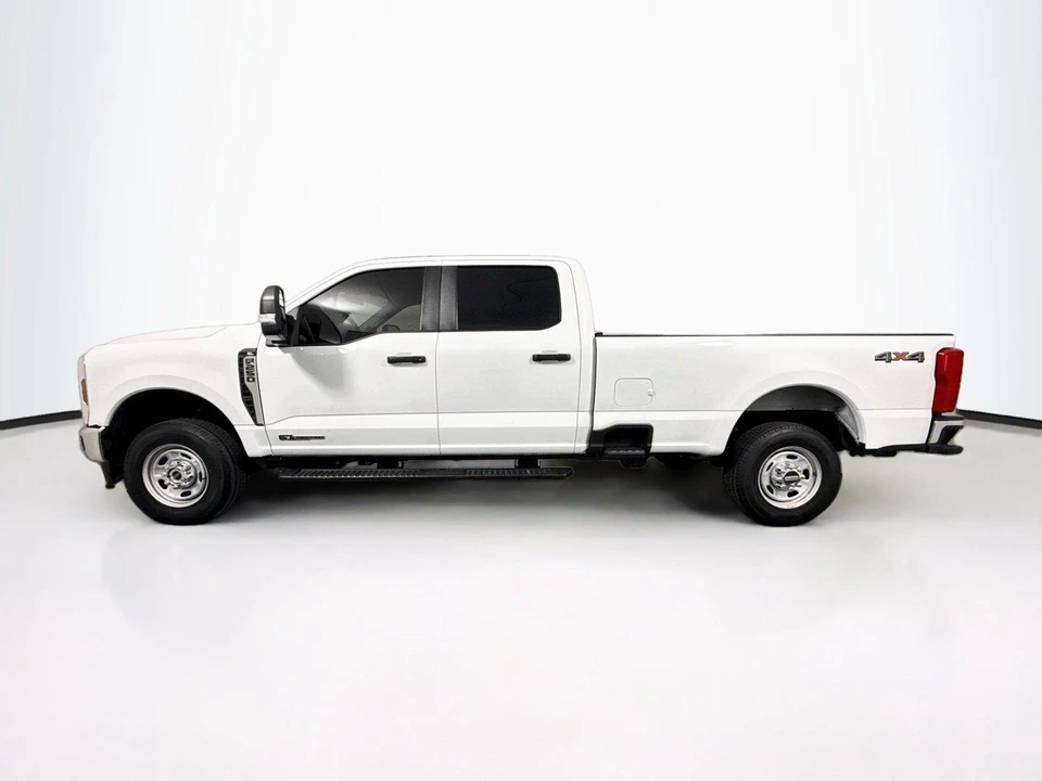 2024 Ford Super Duty 5th Gen - Image 2 of 31