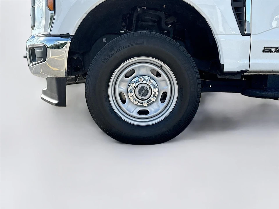 2024 Ford Super Duty 5th Gen - Image 12 of 23
