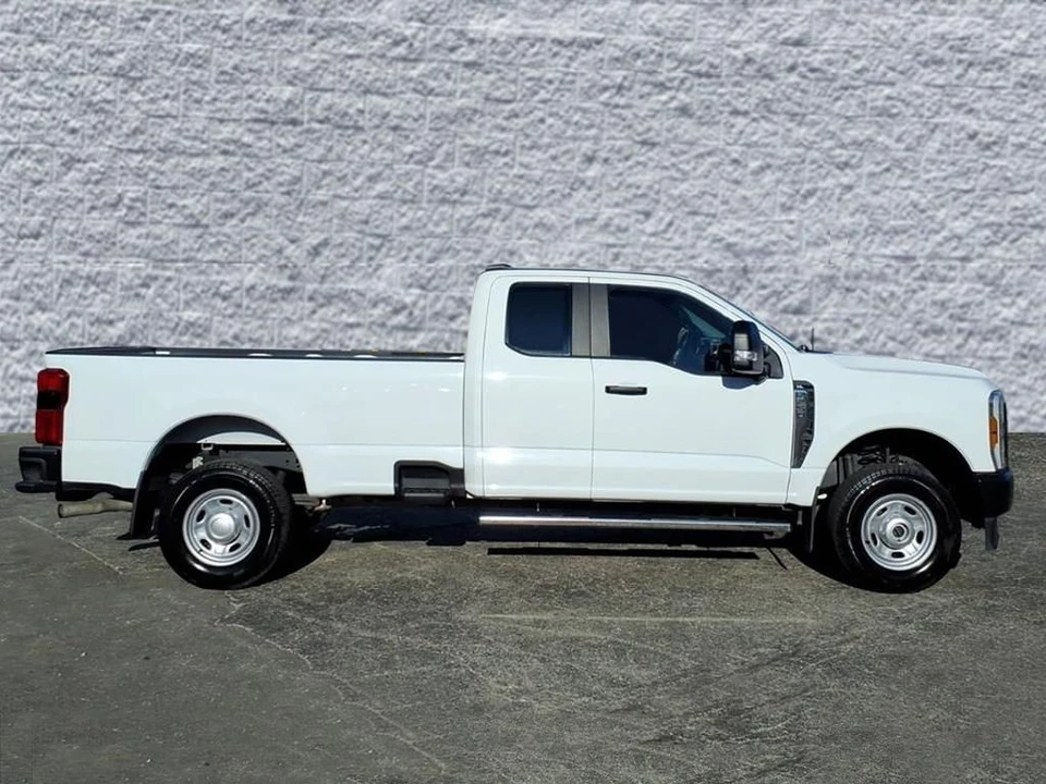 2024 Ford Super Duty 5th Gen - Image 2 of 12