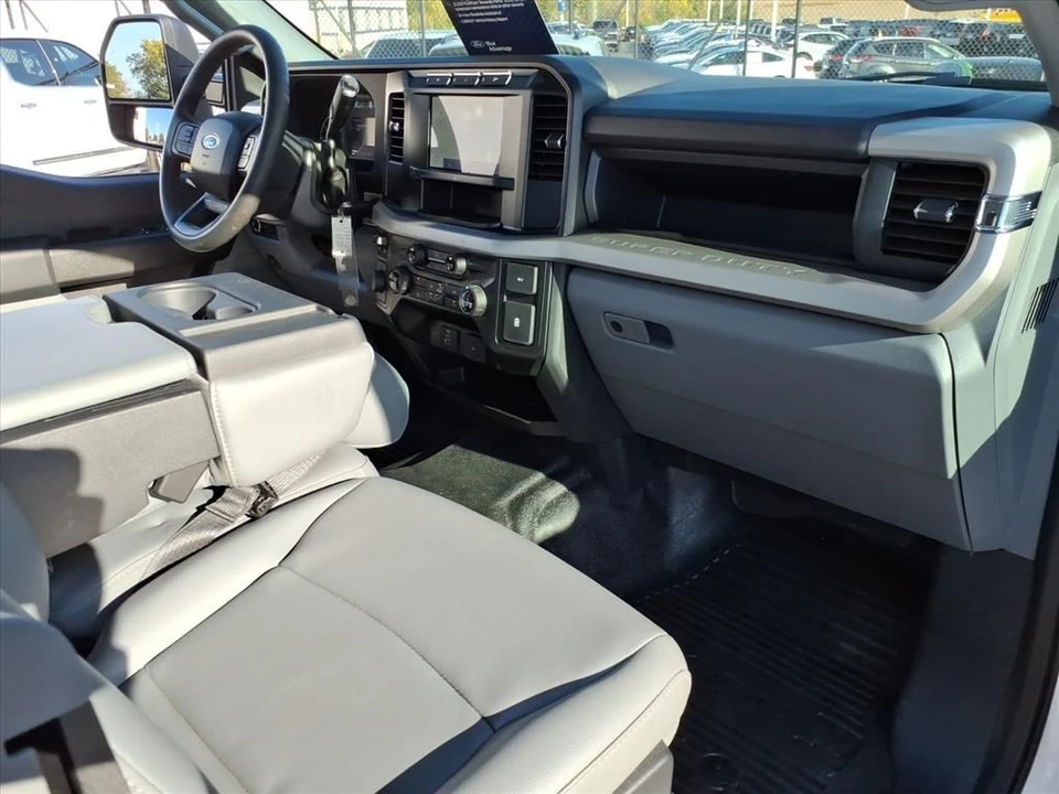 2024 Ford Super Duty 5th Gen - Image 13 of 21