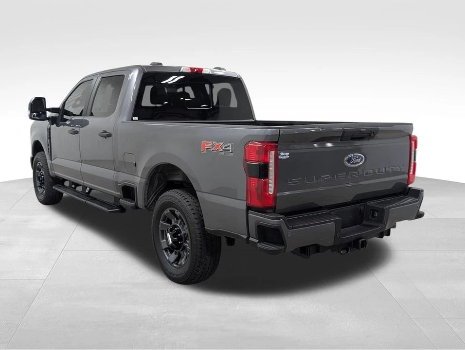 2024 Ford Super Duty 5th Gen - Image 20 of 25