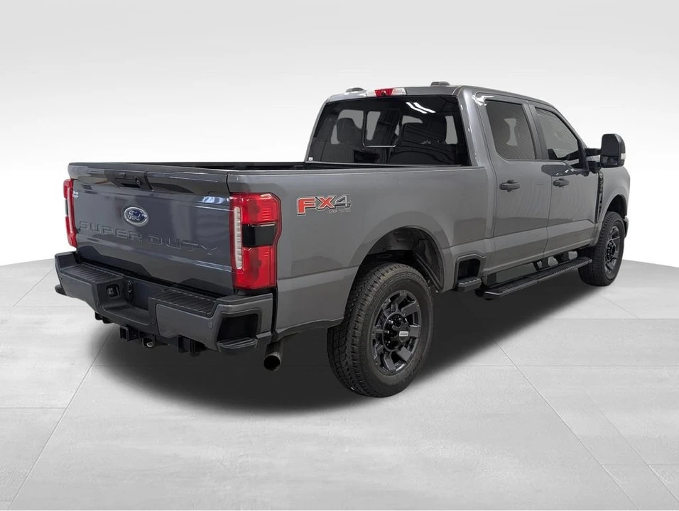 2024 Ford Super Duty 5th Gen - Image 17 of 25
