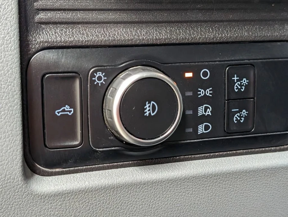 2024 Ford Super Duty 5th Gen - Image 10 of 25