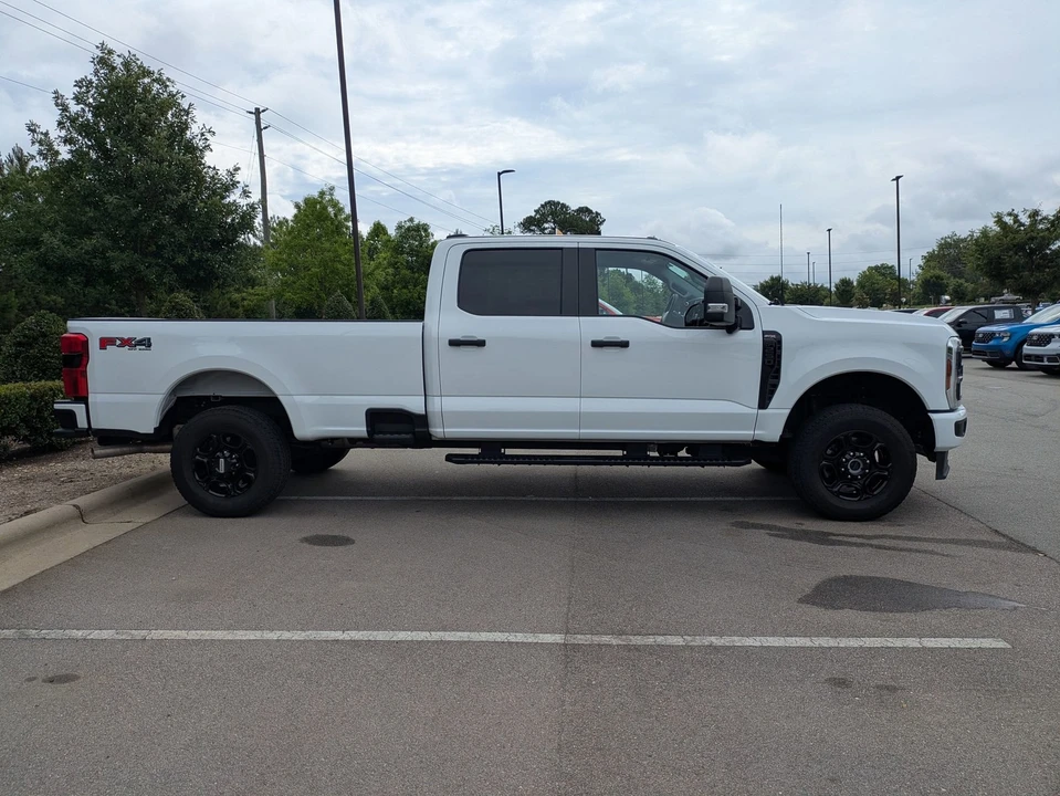 2024 Ford Super Duty 5th Gen - Image 3 of 31