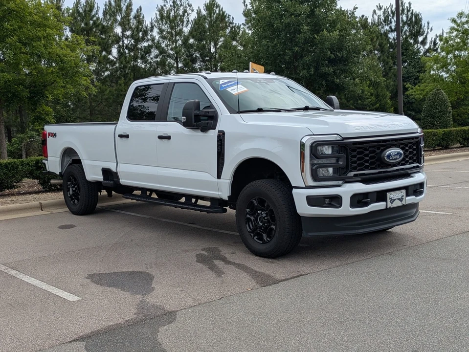 2024 Ford Super Duty 5th Gen - Image 2 of 31