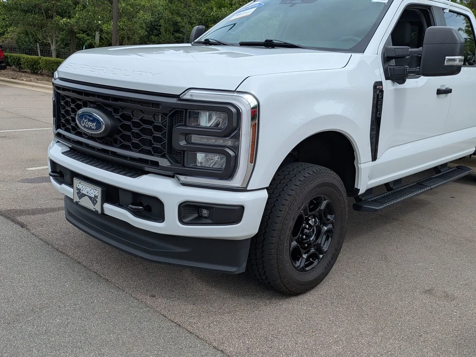 2024 Ford Super Duty 5th Gen - Image 10 of 31