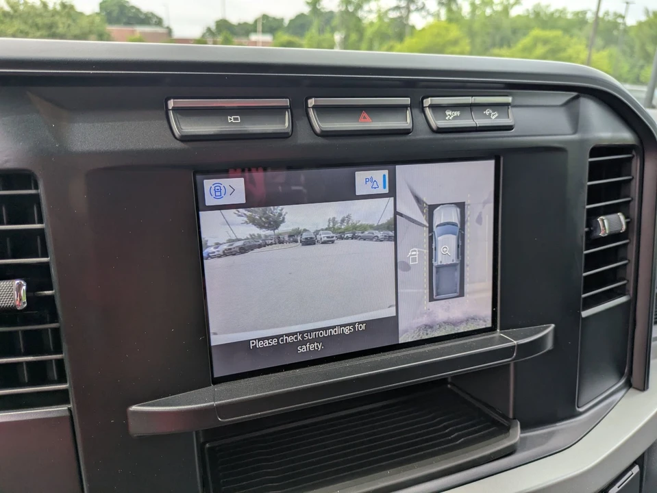 2024 Ford Super Duty 5th Gen - Image 24 of 31