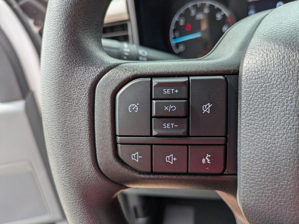 2024 Ford Super Duty 5th Gen - Image 19 of 31