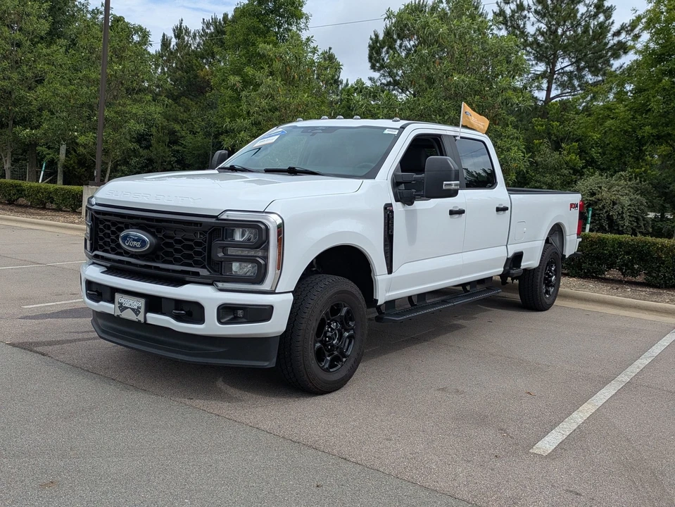 2024 Ford Super Duty 5th Gen - Image 8 of 31