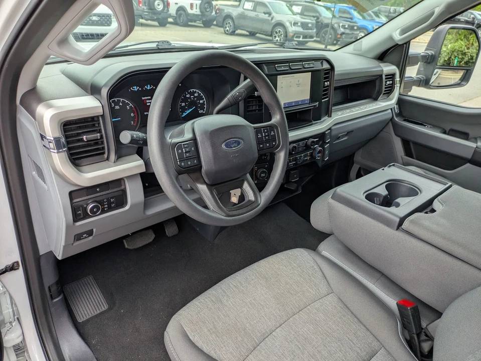 2024 Ford Super Duty 5th Gen - Image 15 of 31