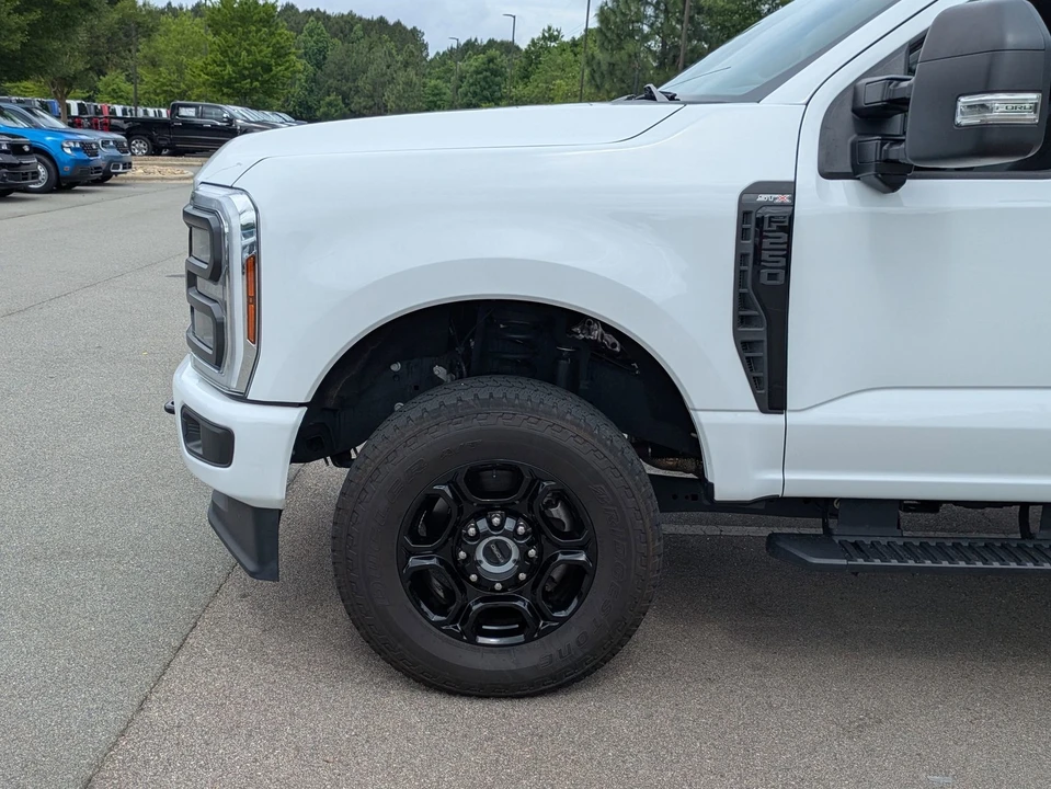 2024 Ford Super Duty 5th Gen - Image 11 of 31