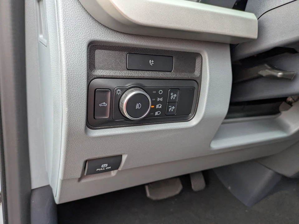 2024 Ford Super Duty 5th Gen - Image 18 of 31