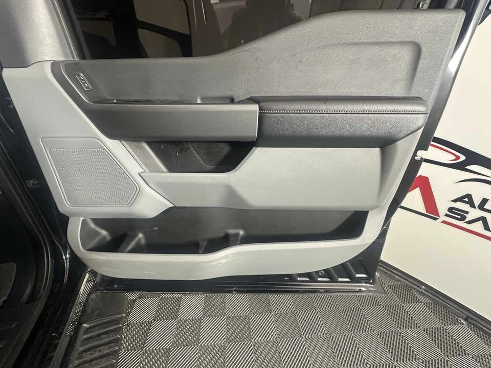 2024 Ford Super Duty 5th Gen - Image 17 of 21