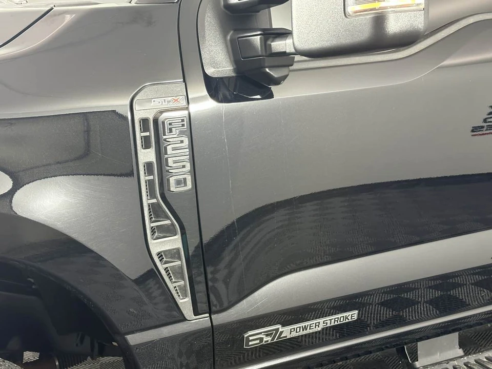 2024 Ford Super Duty 5th Gen - Image 15 of 21