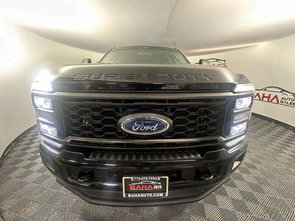 2024 Ford Super Duty 5th Gen - Image 14 of 21