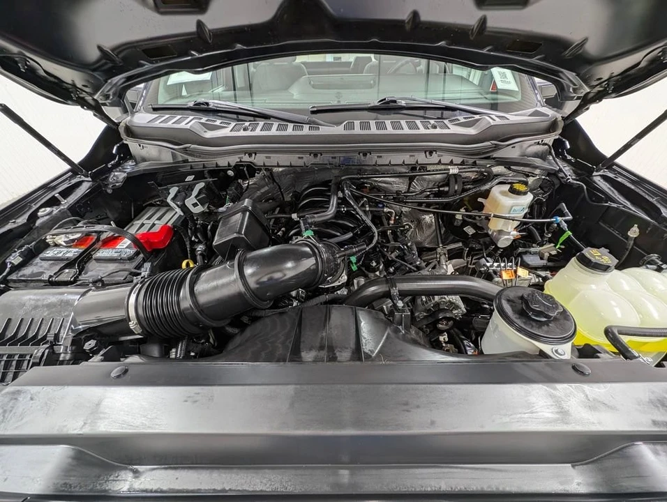 2024 Ford Super Duty 5th Gen - Image 11 of 12
