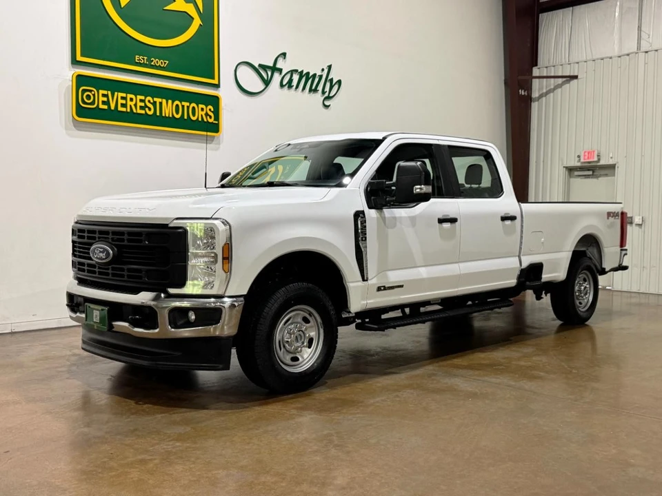 2024 Ford Super Duty 5th Gen - Image 5 of 31