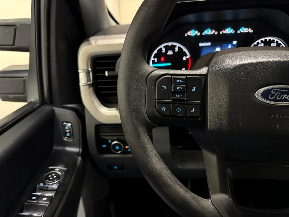 2024 Ford Super Duty 5th Gen - Image 24 of 31