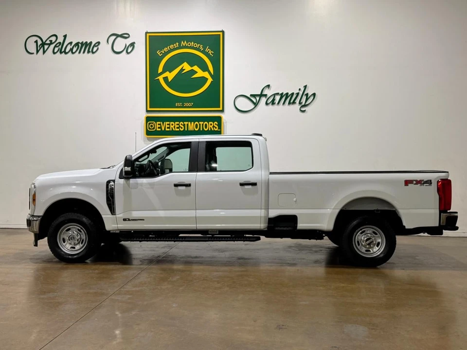 2024 Ford Super Duty 5th Gen - Image 6 of 31