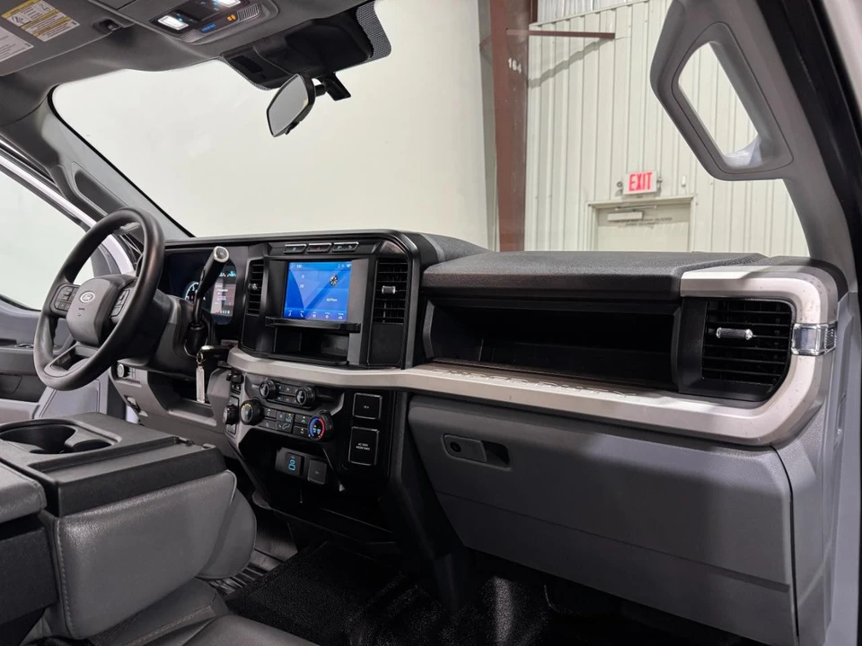2024 Ford Super Duty 5th Gen - Image 13 of 31