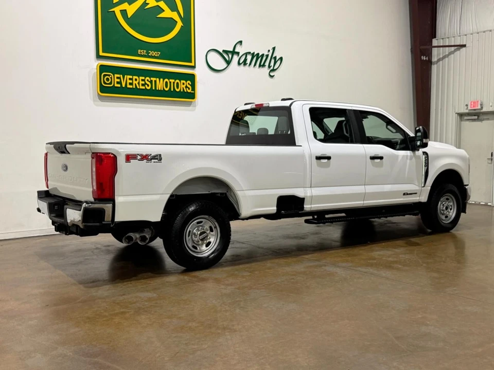 2024 Ford Super Duty 5th Gen - Image 9 of 31