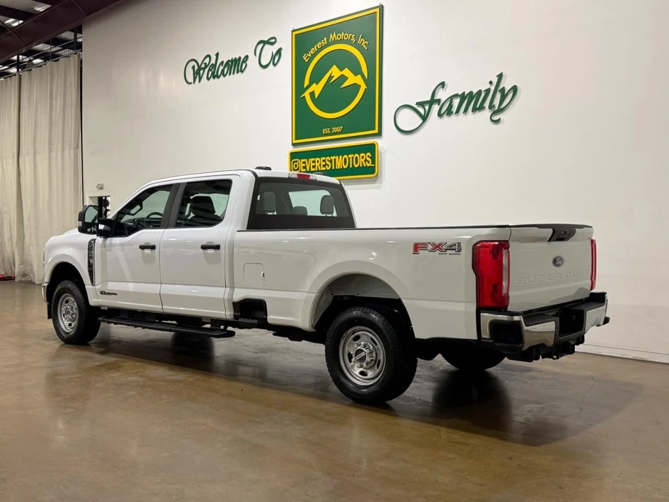 2024 Ford Super Duty 5th Gen - Image 7 of 31