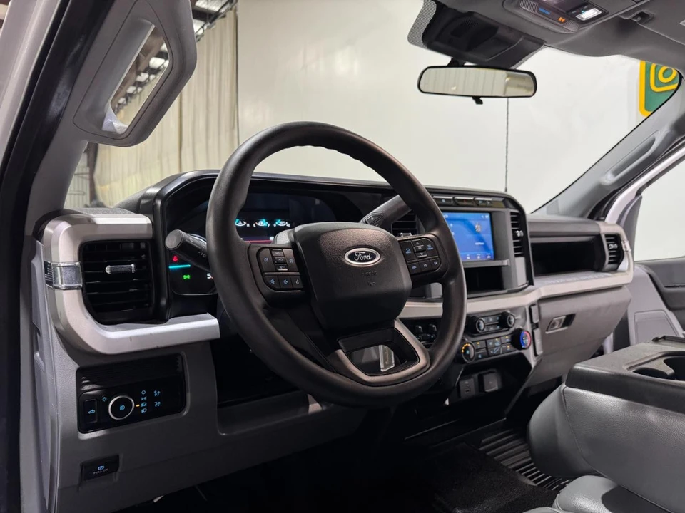 2024 Ford Super Duty 5th Gen - Image 12 of 31