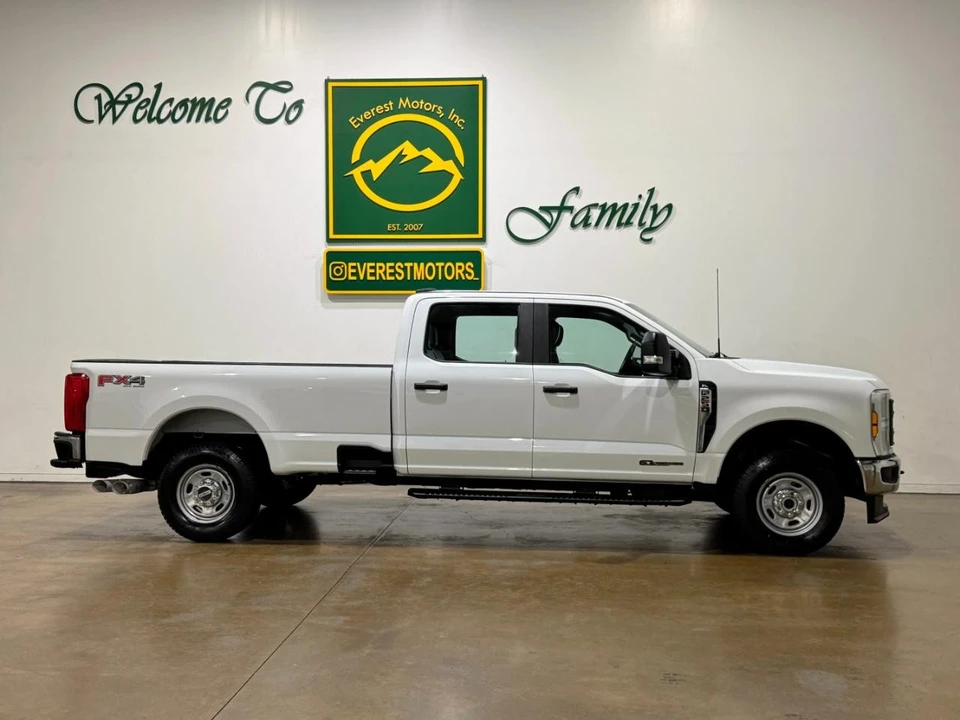 2024 Ford Super Duty 5th Gen - Image 10 of 31