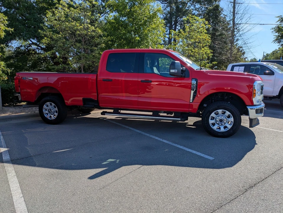 2024 Ford Super Duty 5th Gen - Image 3 of 31