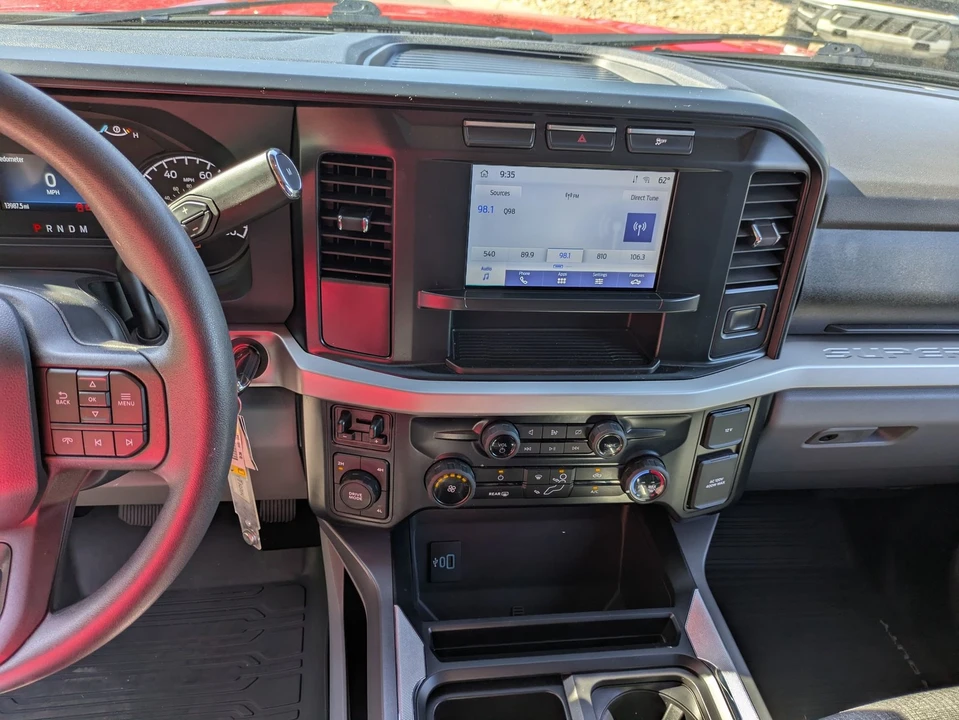 2024 Ford Super Duty 5th Gen - Image 22 of 31