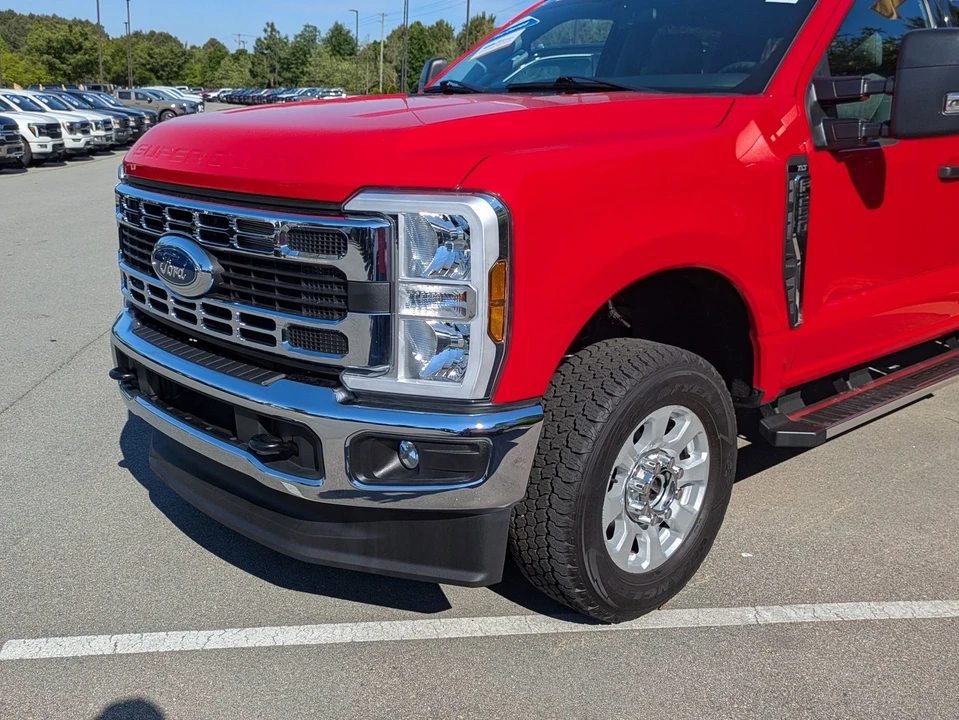 2024 Ford Super Duty 5th Gen - Image 9 of 31