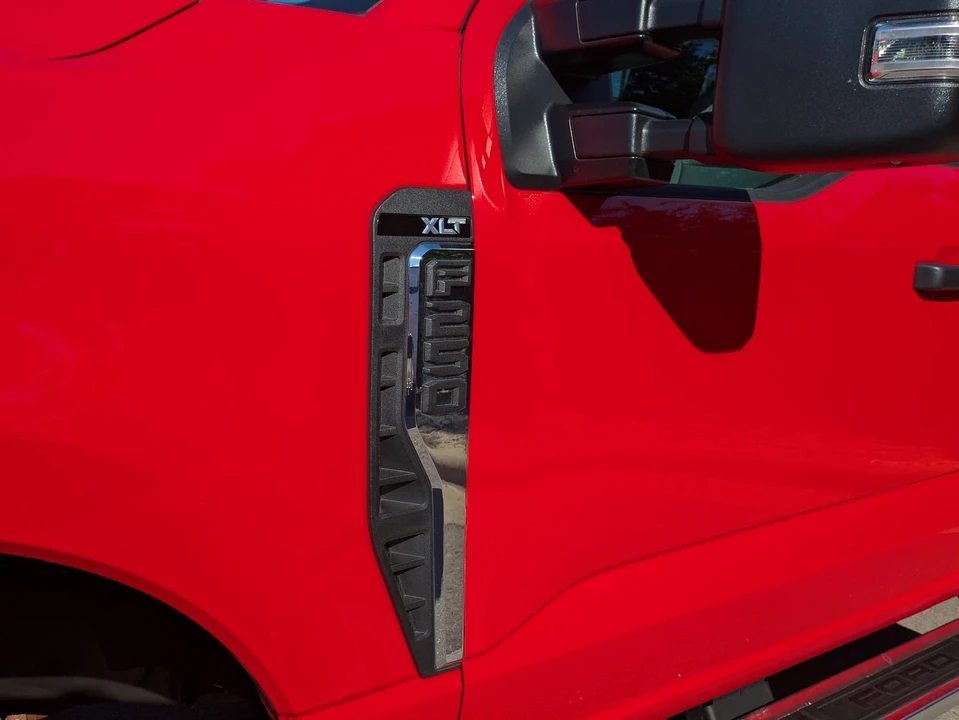 2024 Ford Super Duty 5th Gen - Image 11 of 31