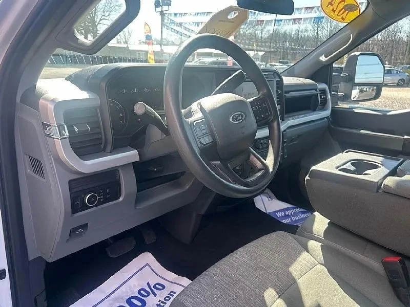 2024 Ford Super Duty 5th Gen - Image 7 of 12