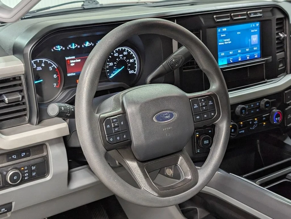 2024 Ford Super Duty 5th Gen - Image 10 of 31