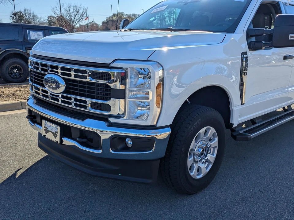 2024 Ford Super Duty 5th Gen - Image 10 of 12