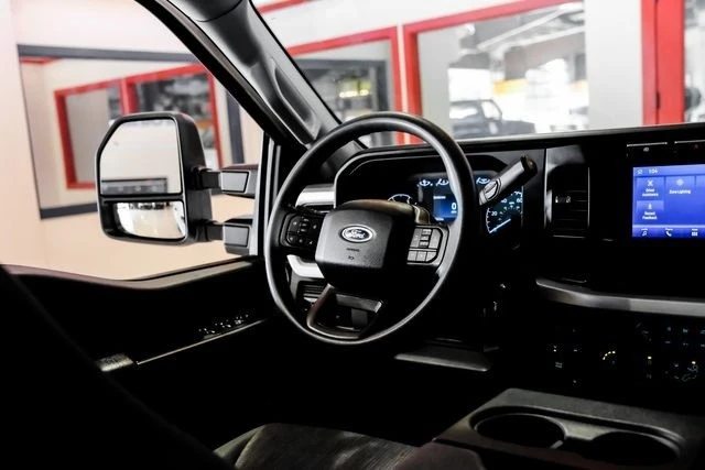 2024 Ford Super Duty 5th Gen - Image 14 of 21