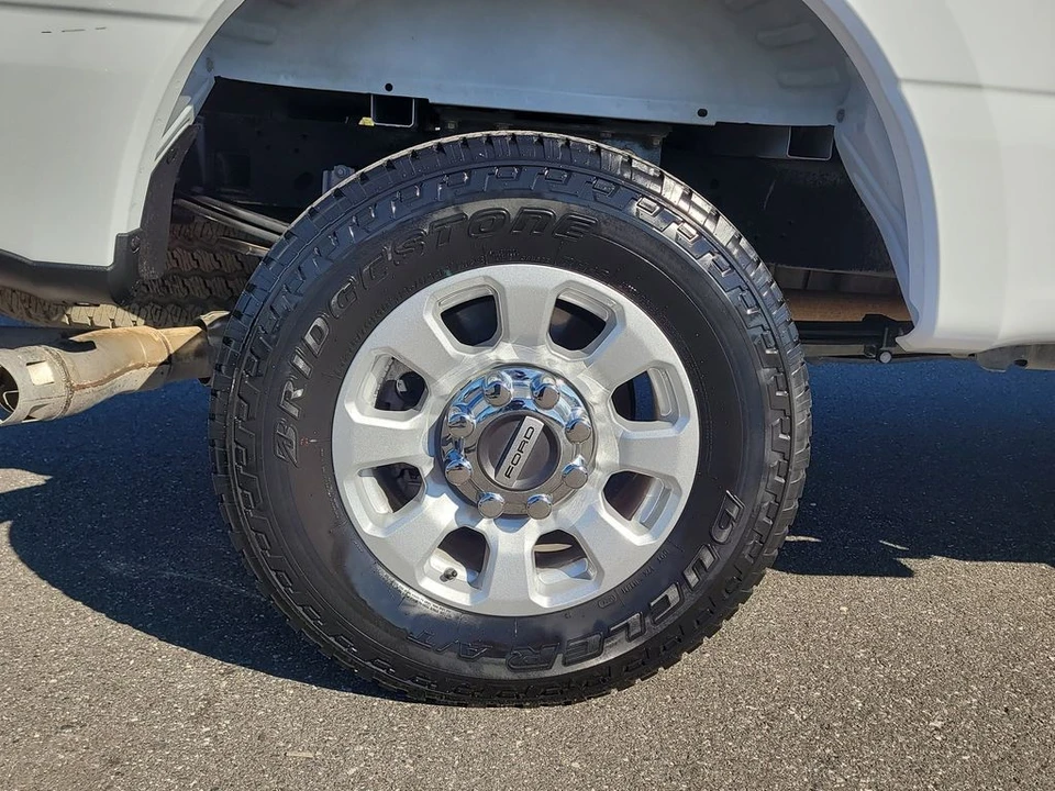 2024 Ford Super Duty 5th Gen - Image 5 of 12